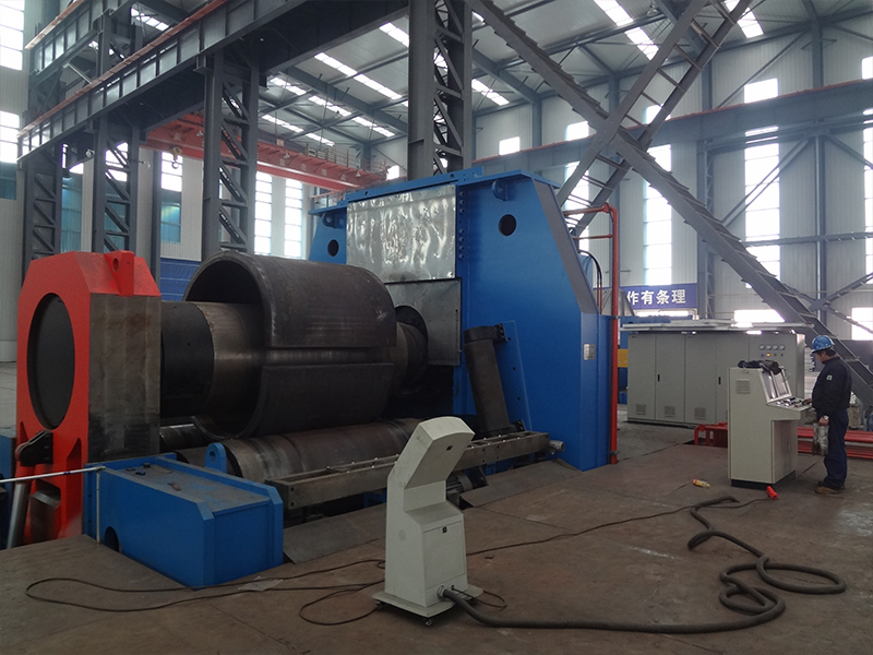 數(shù)控液壓水平下調(diào)式冷、熱卷板機(jī)（冷卷200mm）